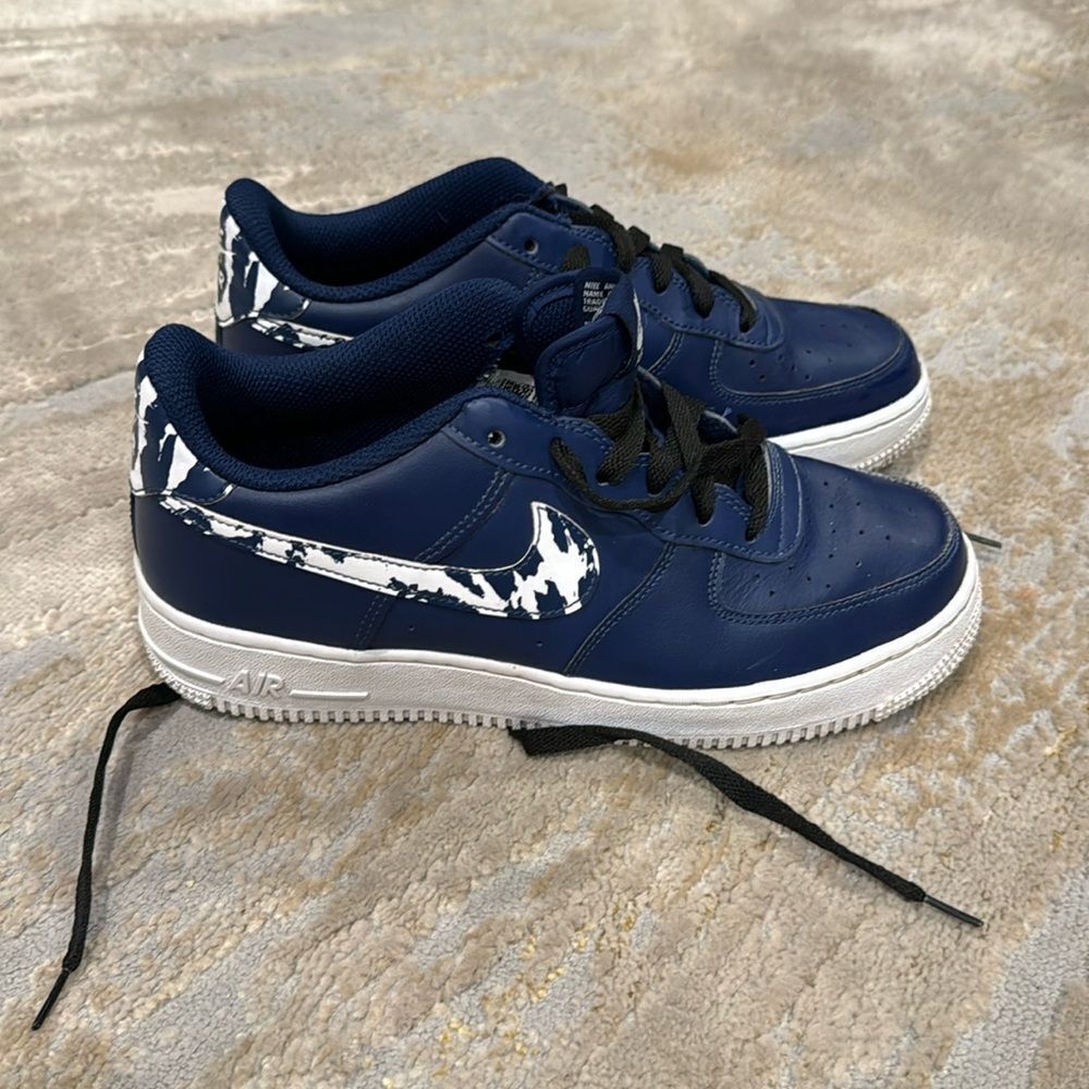 Nike Air Force 1 LV8 Blue White Splatter Swoosh GS Size 7Y / 8.5W CZ7878-400 EUC